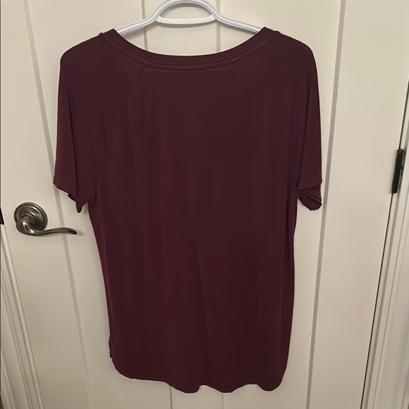 American Eagle Outfitters burgundy, soft and sexy V-Neck Relaxed Tee, size S - Picture 7 of 7